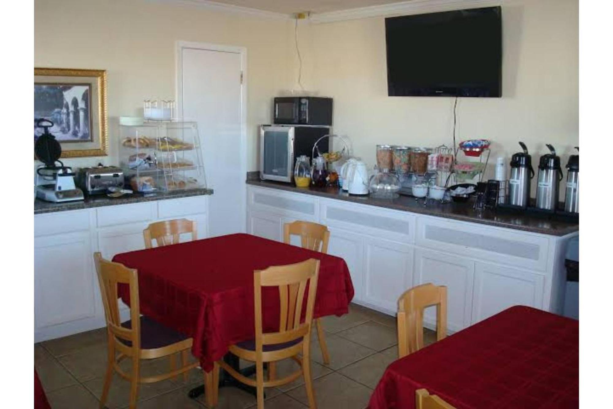 Route 66 Inn & Suites By Oyo Vega Tx מראה חיצוני תמונה