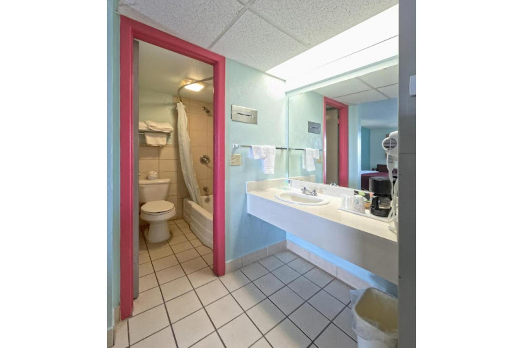 Route 66 Inn & Suites By Oyo Vega Tx מראה חיצוני תמונה