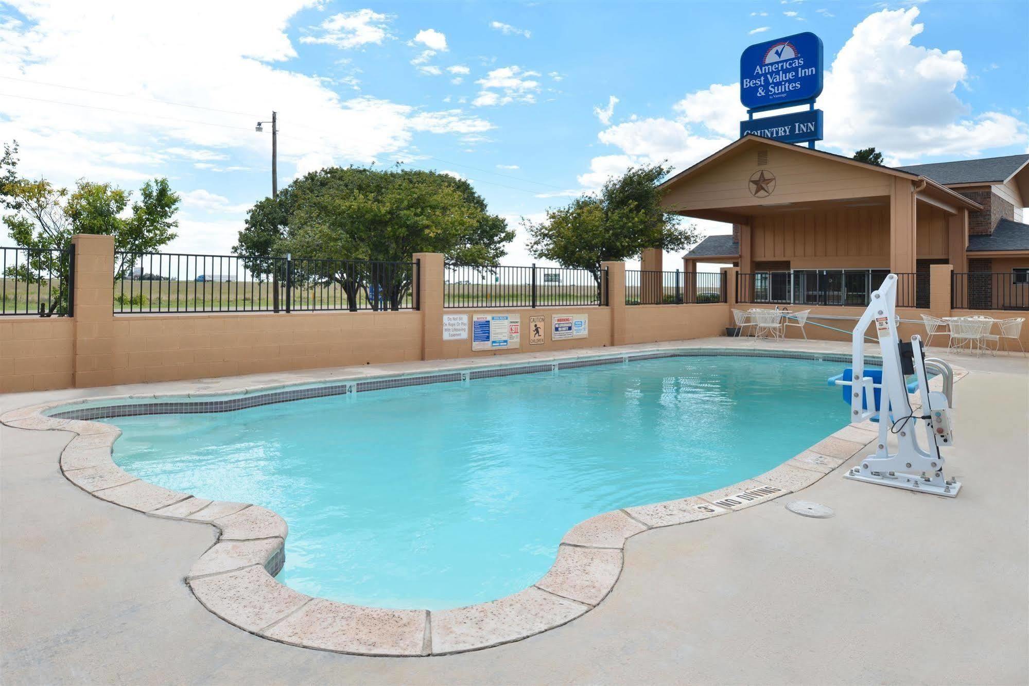 Route 66 Inn & Suites By Oyo Vega Tx מראה חיצוני תמונה